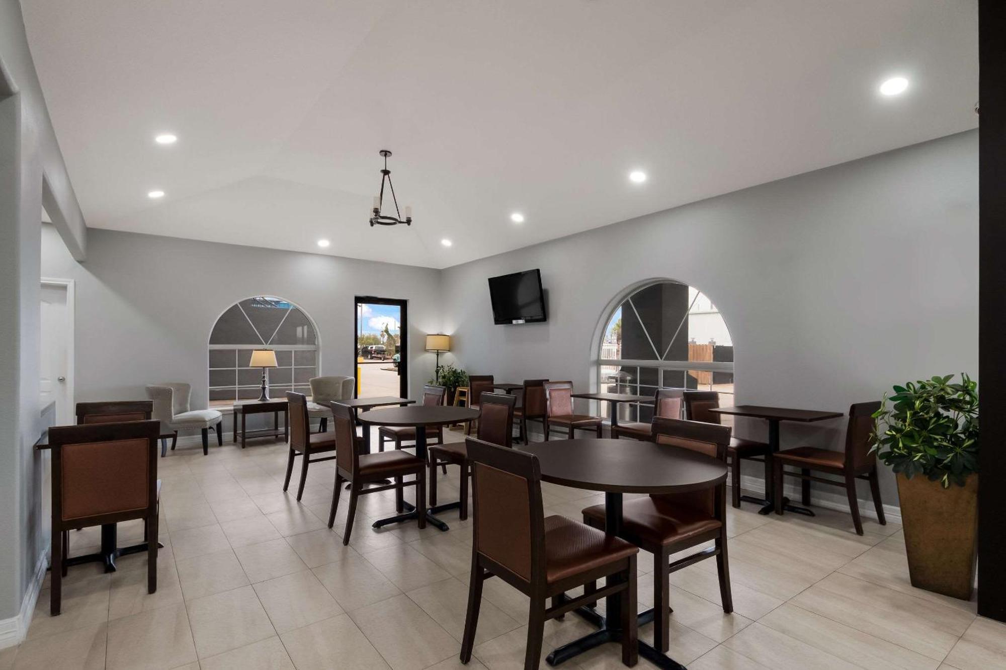 Rodeway Inn & Suites Corpus Christi Extérieur photo